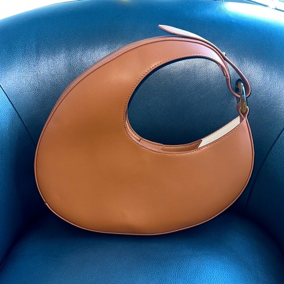 Half Moon PU Leather Shoulder Bag - Picture 4 of 7